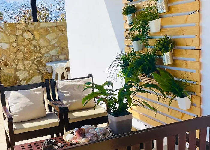 Kalufa Surf House Хостел *