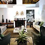 ホステル Kalufa Surf House