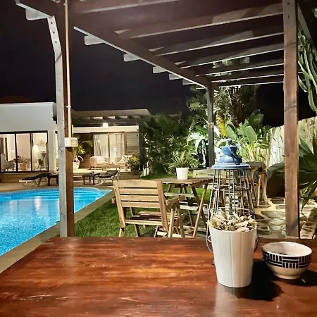 Kalufa Surf House * El Cuchillo