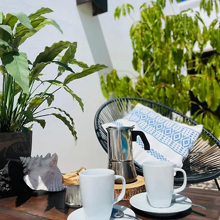 Хостел Kalufa Surf House Эль-Кучильо