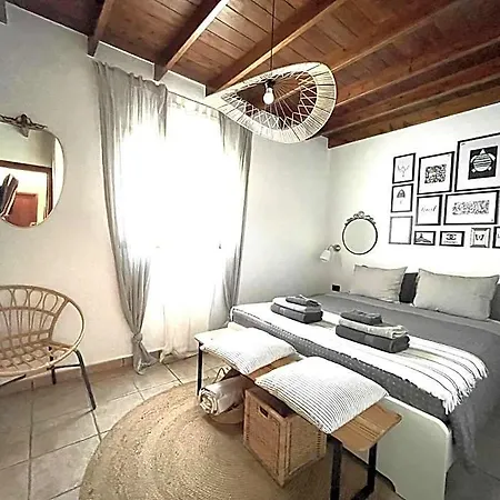 אכסניה Kalufa Surf House *
