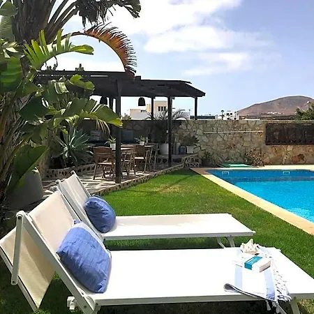 Kalufa Surf House بيت شباب El Cuchillo