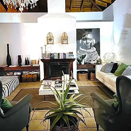 بيت شباب Kalufa Surf House *