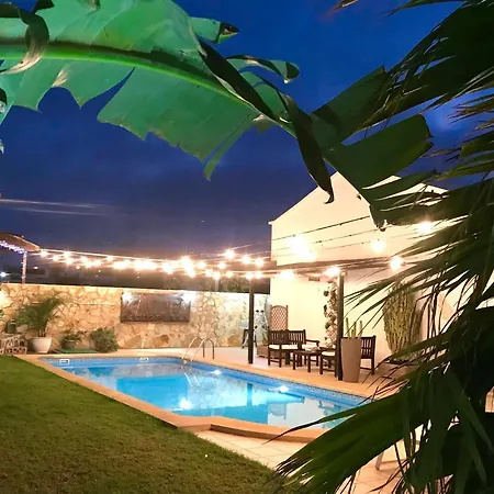 Kalufa Surf House Hostel El Cuchillo