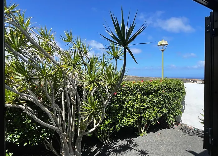 Vandrerhjem Kalufa Surf House *